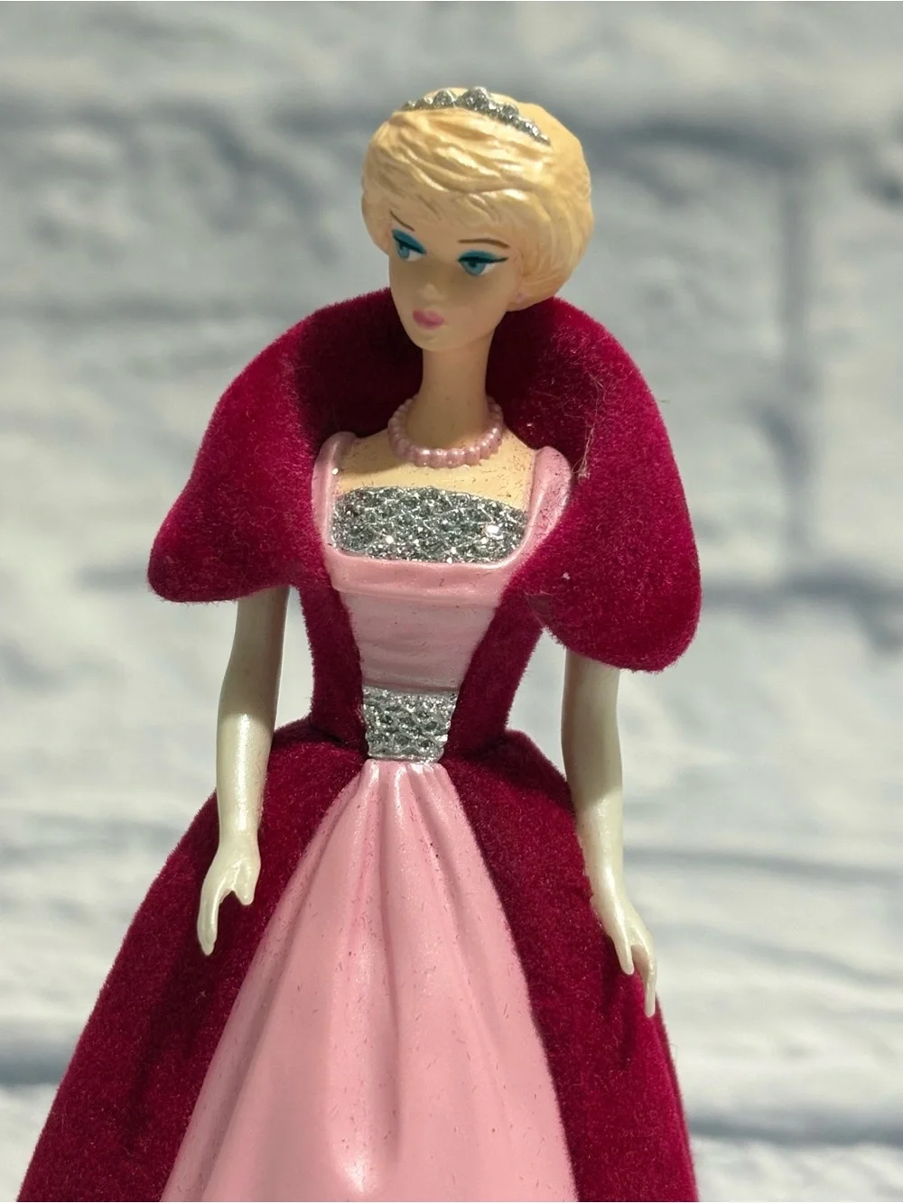 Vintage 2002 Hallmark Sophisticated Lady collectors series ornament